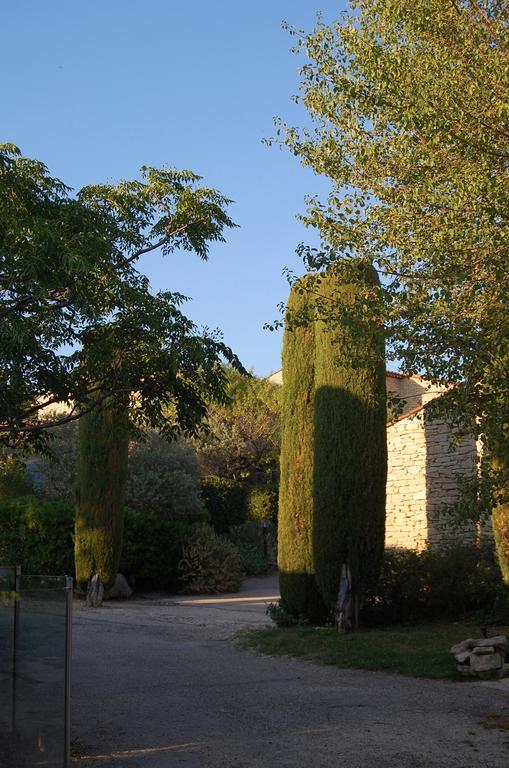 Cypres Du Paradis A Gordes Exterior photo