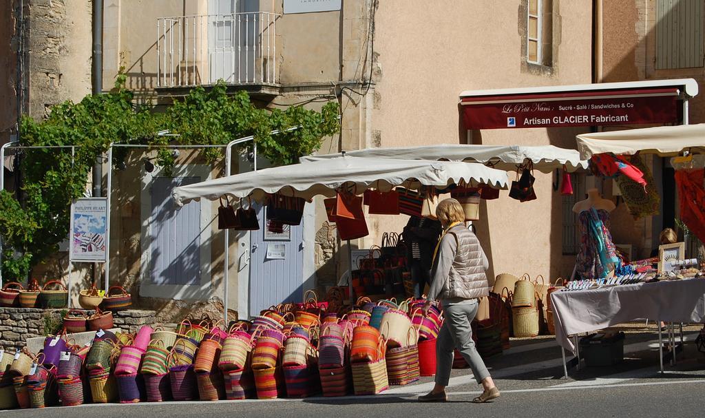 Cypres Du Paradis A Gordes Exterior photo